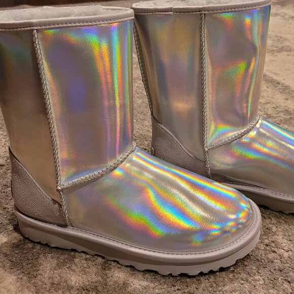 UGG BOOTS - Picture 1 of 5